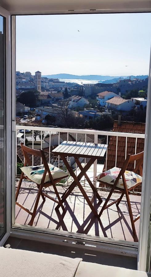 Guest House Vuljan Đảo Hvar Ngoại thất bức ảnh