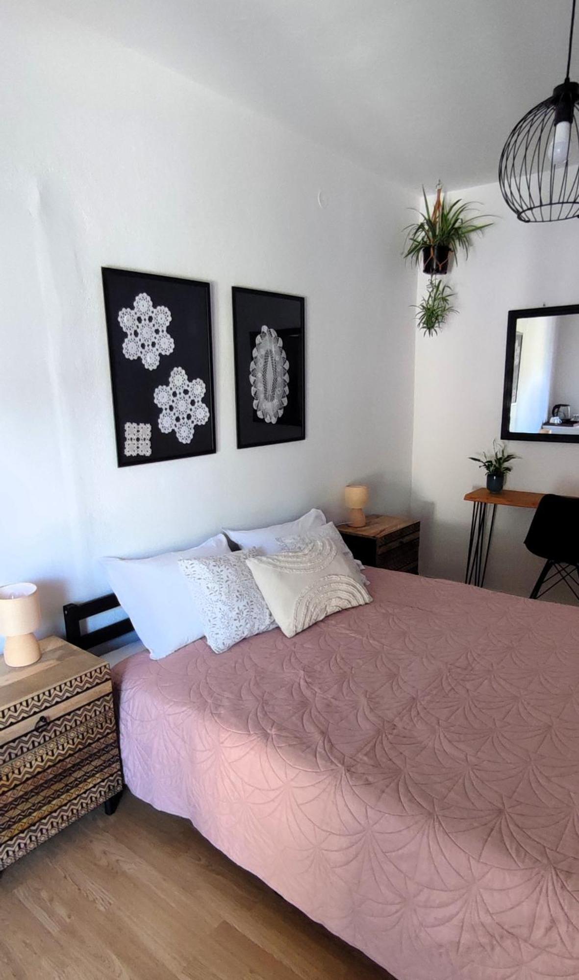 Guest House Vuljan Đảo Hvar Ngoại thất bức ảnh
